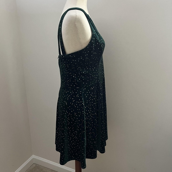 Xtraordinary Dress Juniors 15 Emerald Green Velvet Whimsigoth Fairycore Vamp - Picture 4 of 12